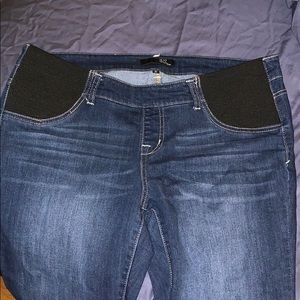 1822 Maternity Jeans with fringed ankles. Size 32.